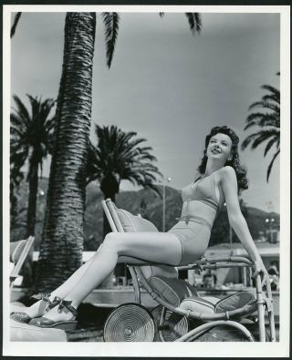 Ida Lupino In Bathing Suit Vtg 1940s Leggy Cheesecake Photo Bu Bert Six