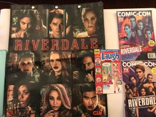 Sdcc 2019 Comic Con Riverdale Wb Bag & Tv Guides 2018,  2019,  Archie Mini Comic