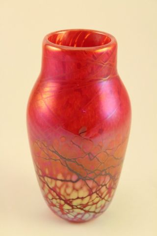 Vtg Elaine Hyde Studio Art Glass Iridescent Red Threaded Miniature Vase Signed 3