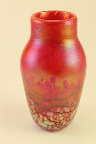 Vtg Elaine Hyde Studio Art Glass Iridescent Red Threaded Miniature Vase Signed 5