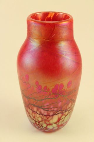 Vtg Elaine Hyde Studio Art Glass Iridescent Red Threaded Miniature Vase Signed 6