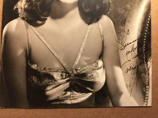 Hazel Brooks Rare Early Autographed 8/10 Pin - Up Photo Body & Soul 1940s 3