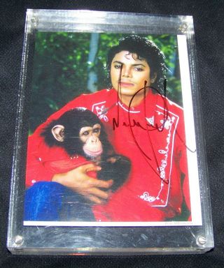 Michael Jackson Autograph Color Photo With Bubbles Around 6x8