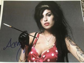 Amy Winehouse Hot Signed W/ Tamper Proof Hologram & Auto Autograph