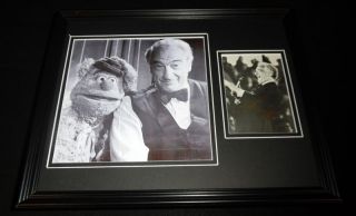 Victor Borge Signed Framed 11x14 Photo Display Muppet Show W/ Fozzie Bear