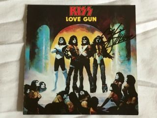 Kiss Signed Love Gun Cd Gene Simmons