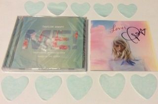 Taylor Swift Signed Lover Cd Booklet,  Me Cd Single,  C.  O.  A. ,  Paper Hearts