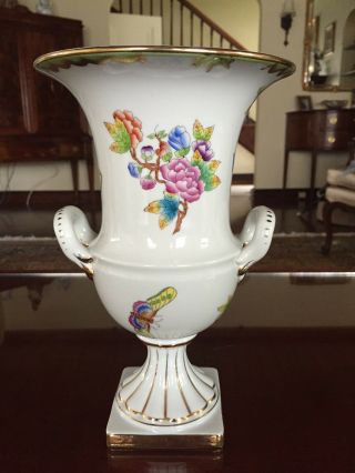 Herend Queen Victoria 9 1/2 " Footed Handled Vase Urn 6431 Vbo