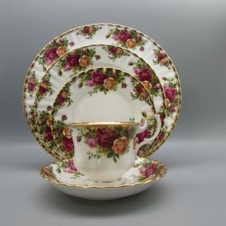 20pc Set - Royal Albert China Old Country Roses Service For Four