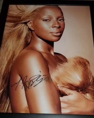 Mary J Blige Signed Queen Of Hip Hop Soul 11x14 Photo Autograph Signed