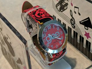 New/sealed Glee Silver/red/black Tv Show Collectible Wrist Watch 2011 Quartz