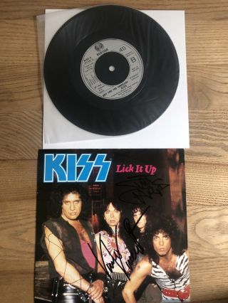 Kiss Uk Lick It Up Single Signed Cover By Eric Carr Vinnie Vincent
