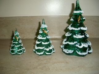 3 Fenton Art Glass Christmas Trees Flocked Green W Cardinals 6.  25 " - 4 " - 2/34 "