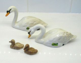 Beswick Ware Swan and Cygnet family Swans Head Up and Down Cgynet Left and Right 4