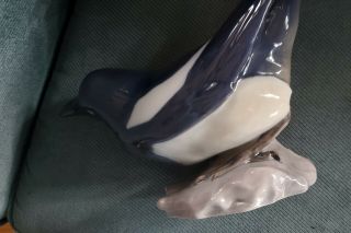 Vintage B&G Bing Grondahl Denmark Large Porcelain Magpie Bird Figurine Signed 2