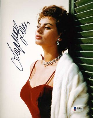 Sophia Loren Bas Beckett Hand Signed 8x10 Photo Autograph
