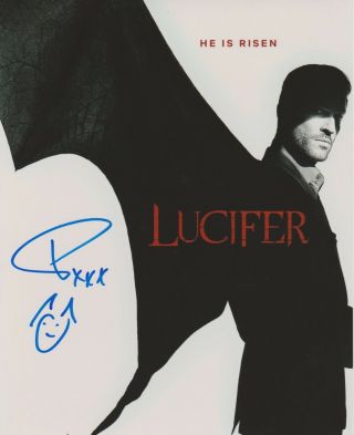 Tom Ellis Lucifer Autographed Signed 8x10 Photo 2019 - 3