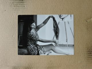 Claudia Cardinale Dw Leggy Candid Portrait Photo 1960 