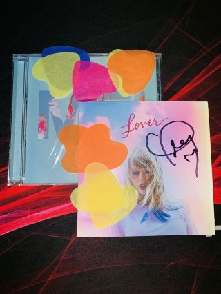 Taylor Swift Autograph Lover Album Booklet With Lover Cd