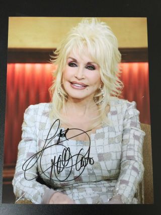 Country Music Legend Authentic Dolly Parton Signed 8.  5x11 Photo Autographed