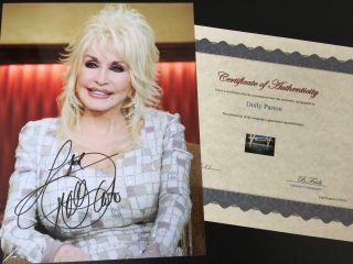 Country Music Legend Authentic Dolly Parton Signed 8.  5x11 Photo Autographed 2