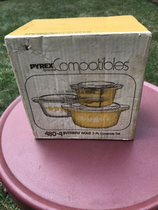 Vintage Pyrex Butterfly Gold Baking Casserole Dish Set Of 3.  Box.