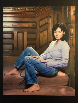 Shannen Doherty Signed Autographed 8x10 Photo - Charmed Barefoot Beauty,  Sexy