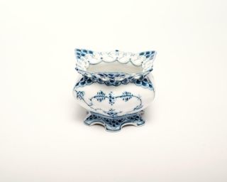Royal Copenhagen 1112 Blue Fluted Full Lace Sugar Bowl - 1:st Quality