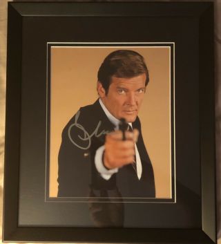 Roger Moore James Bond 007 Autographed Framed 8x10 Photo With.