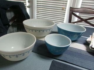 Complete Set Of Vintage Pyrex Bowls