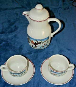 Villeroy & Boch Naif Christmas Coffee Pot With Lid,  2 Teacups & Saucers