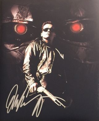 Arnold Schwarzenegger Signed Autographed 8x10 Terminator Photo,