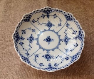 Royal Copenhagen Denmark Blue Fluted Half Lace 511 Low Footed Compote Bowl
