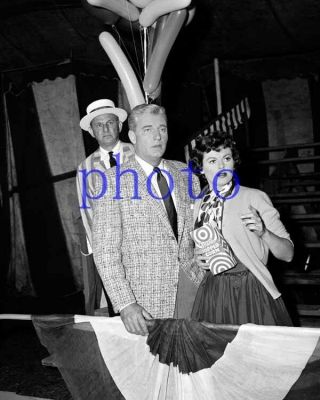 Perry Mason 47,  William Hopper,  Barbara Hale,  8x10 Photo