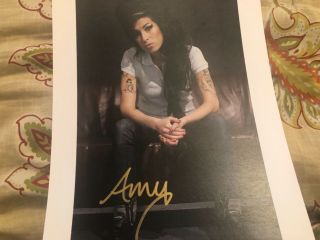 Amy Winehouse So Hot Signed 8.  5 X 11 Auto Autograph W/ Holo