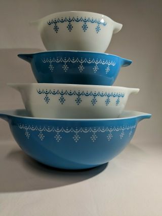 Vintage Pyrex Snowflake Blue Garland 4 Mixing Nesting Bowl Set 404 403 402 401