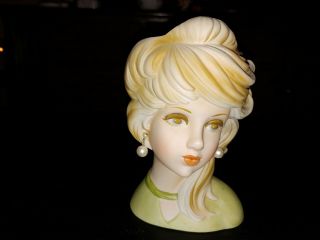 Rare Vintage Ladies Head Vase Teen W Sideswept Hair Inarco 7 " E - 6210