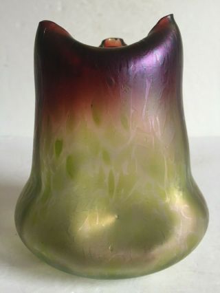 Vintage Loetz Kralik Iridescent Amberina Green Oil Spot Art Glass Vase 5.  5 " Tall