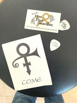 Very Rare Set Of Prince’s Guitar Picks Memorabilia “love God” Album Authentic