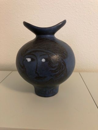 Classic Maigon Daga Studio Pottery Vase 5.  5 "