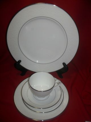 Waterford China Lismore Platinum 5 Piece Place Setting