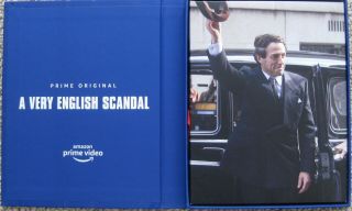 A Very English Scandal Prime Emmy Fyc Dvd Promo Booklet Hugh Grant Ben Whishaw