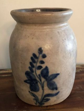 Small 1 Gallon Antique Blue Decorated Stoneware Crock (murf)