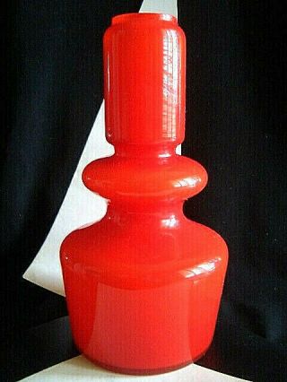 Alsterfors Scarce Lg.  10 " Graduated Red Cased To White Sculptural Vase - Perfect