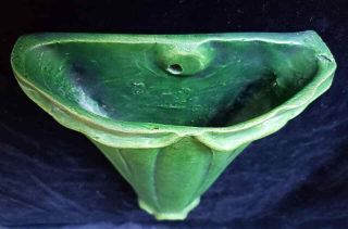 Cambridge Pottery Large Matte Green Wall Pocket Vase Arts & Crafts Early CP Mark 2