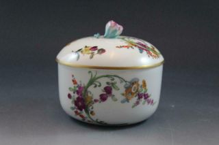 Meissen 1st Quality Porcelain Round Covered Dresser Box Hand Painted Flowers