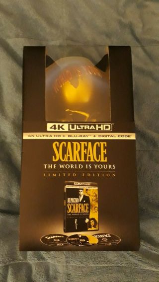 Scarface 10 " The World Is Yours Limited Edition Collectible Statue