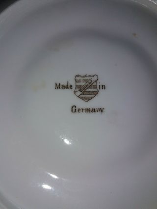 Set of Four Vintage Weimar Porcelain Germany Oyster Plates 8 1/4 
