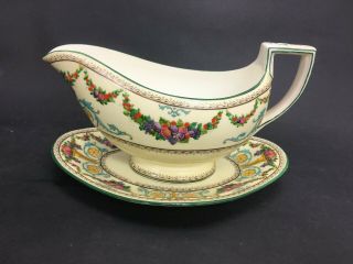 Wedgwood China Ventnor Pattern W996 Gravy Boat With Liner