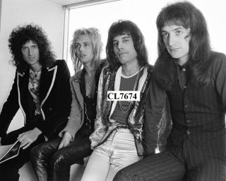Queen: Brian May Roger Taylor Freddie Mercury John Deacon At Hotel Pacific Tokyo